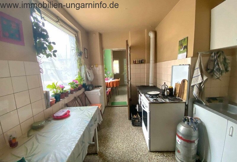 15 km vom Plattensee entfernt Einfamilienhaus mit 0,7 ha Grundstück zu verkaufen