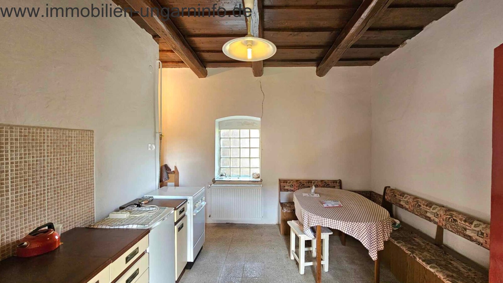 Restauriertes hundertjähriges Bürgerhaus an der Drau