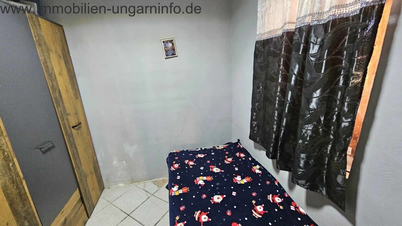 Familienhaus mit 2 Grundstücken in der Nähe des Plattensees