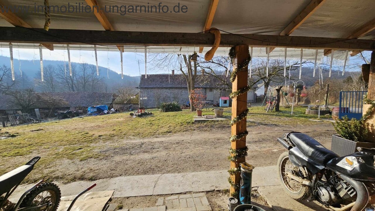 Familienhaus mit 2 Grundstücken in der Nähe des Plattensees