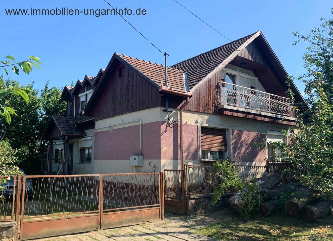 Two-generation family house for sale with a large plot in Somogy county