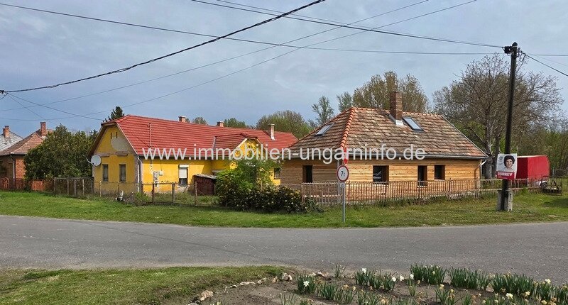 2 Häuser als Einheit zu verkaufen in Táska - Komitat Somogy