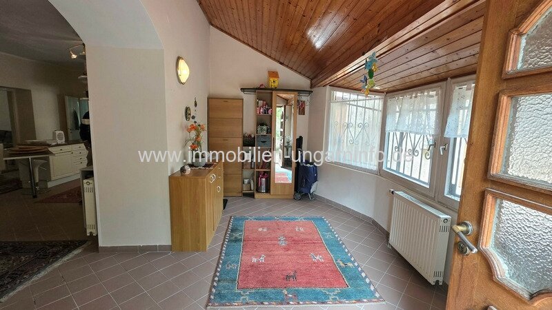 Mehrgenerationen-Familienhaus mit Wohnungen im Balaton-Hochland