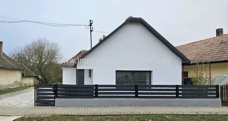 Renovated farmhouse near Lake Balaton