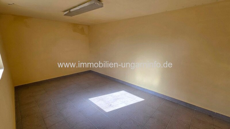Familienhaus mit 9 Zimmern im Zentrum von Zalakaros zu verkaufen