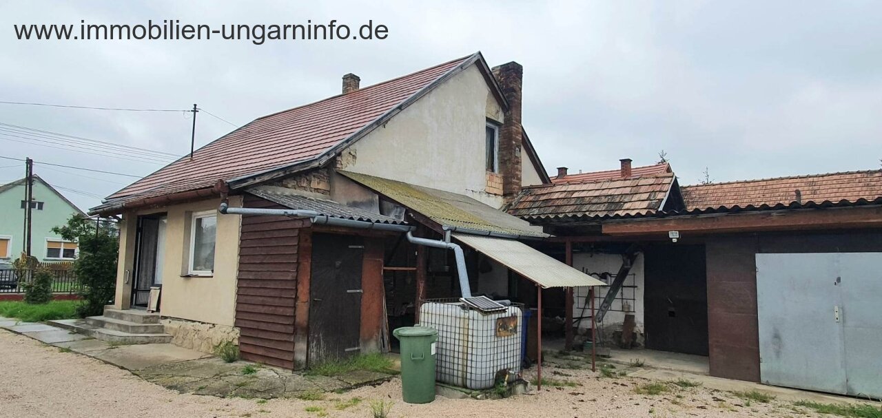 Detached house for sale in a small town south of Lake Balaton