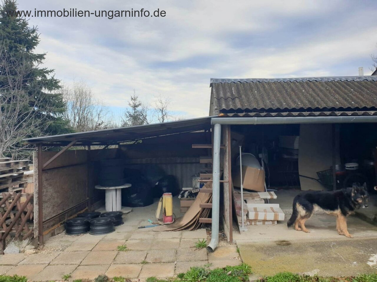 3 storey detached house for sale in Somogy county