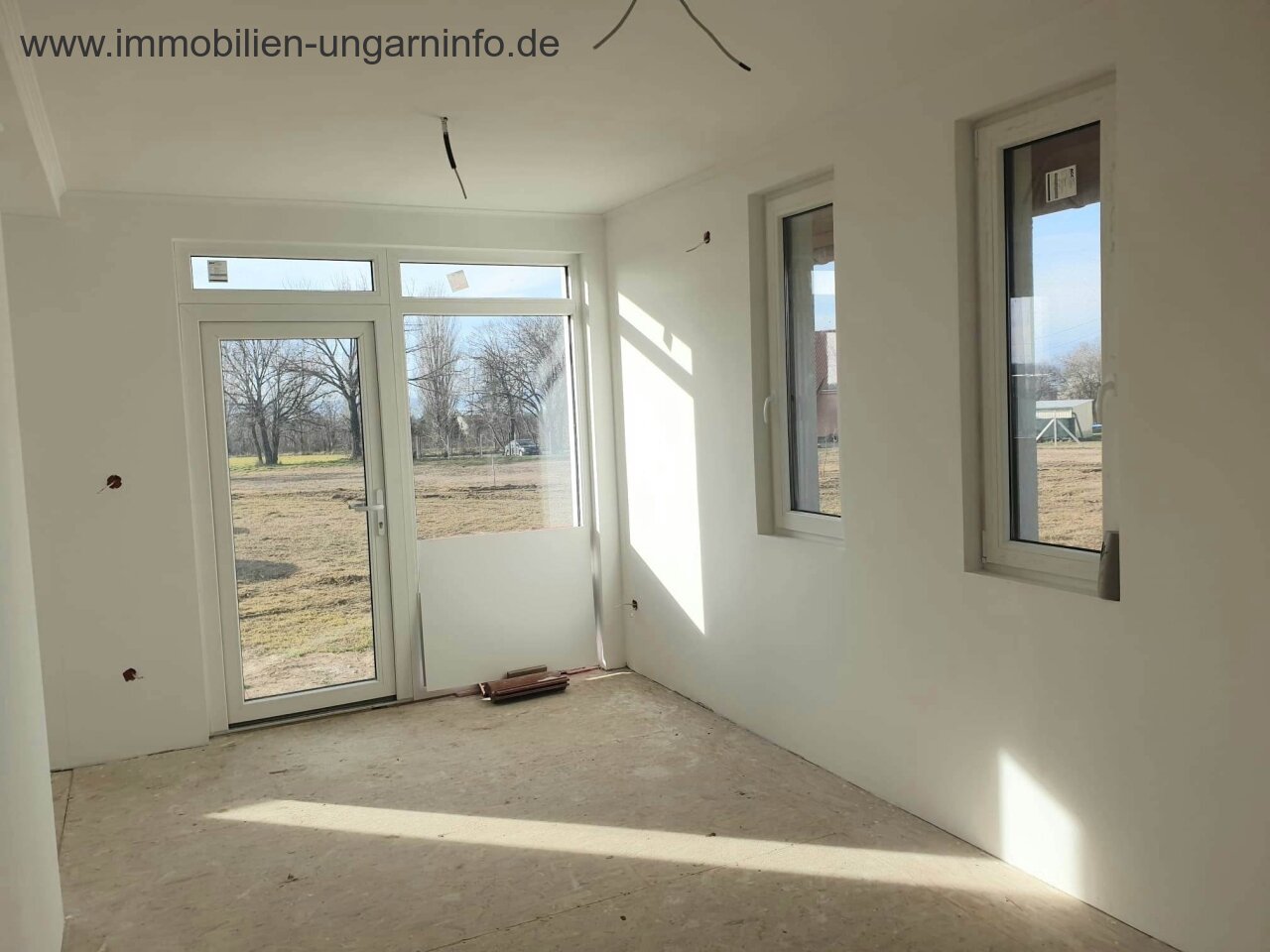 New construction of a modular house on the shore of Lake Balaton