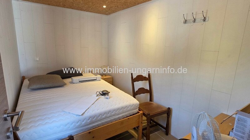Einfamilienhaus auf dem Land mit großem Grundstück und zahlreichen Extras, 20 km vom Plattensee entfernt