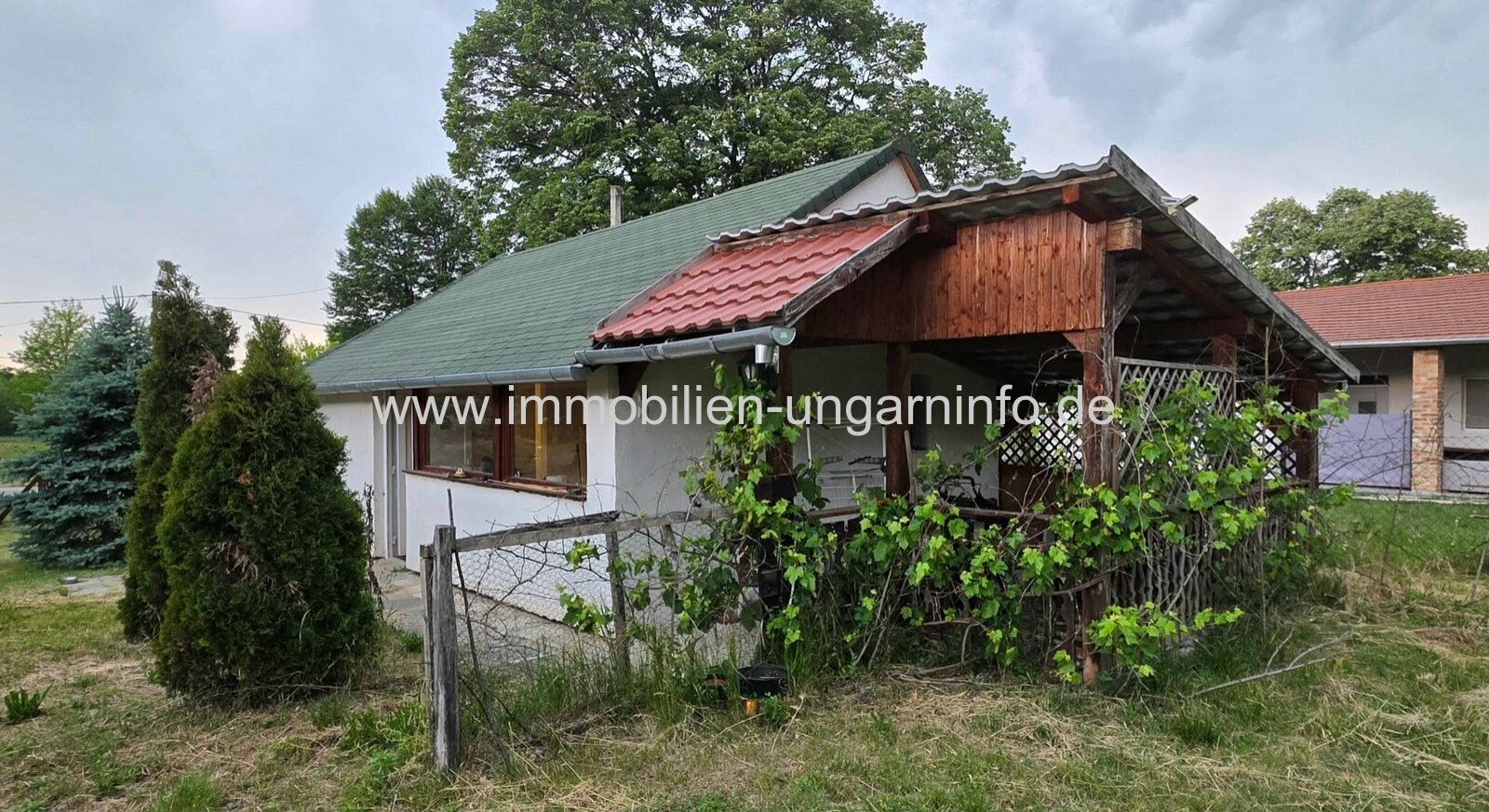 In Libickozma, in der Nähe eines Naturschutzgebiets, steht ein Einfamilienhaus zum Verkauf