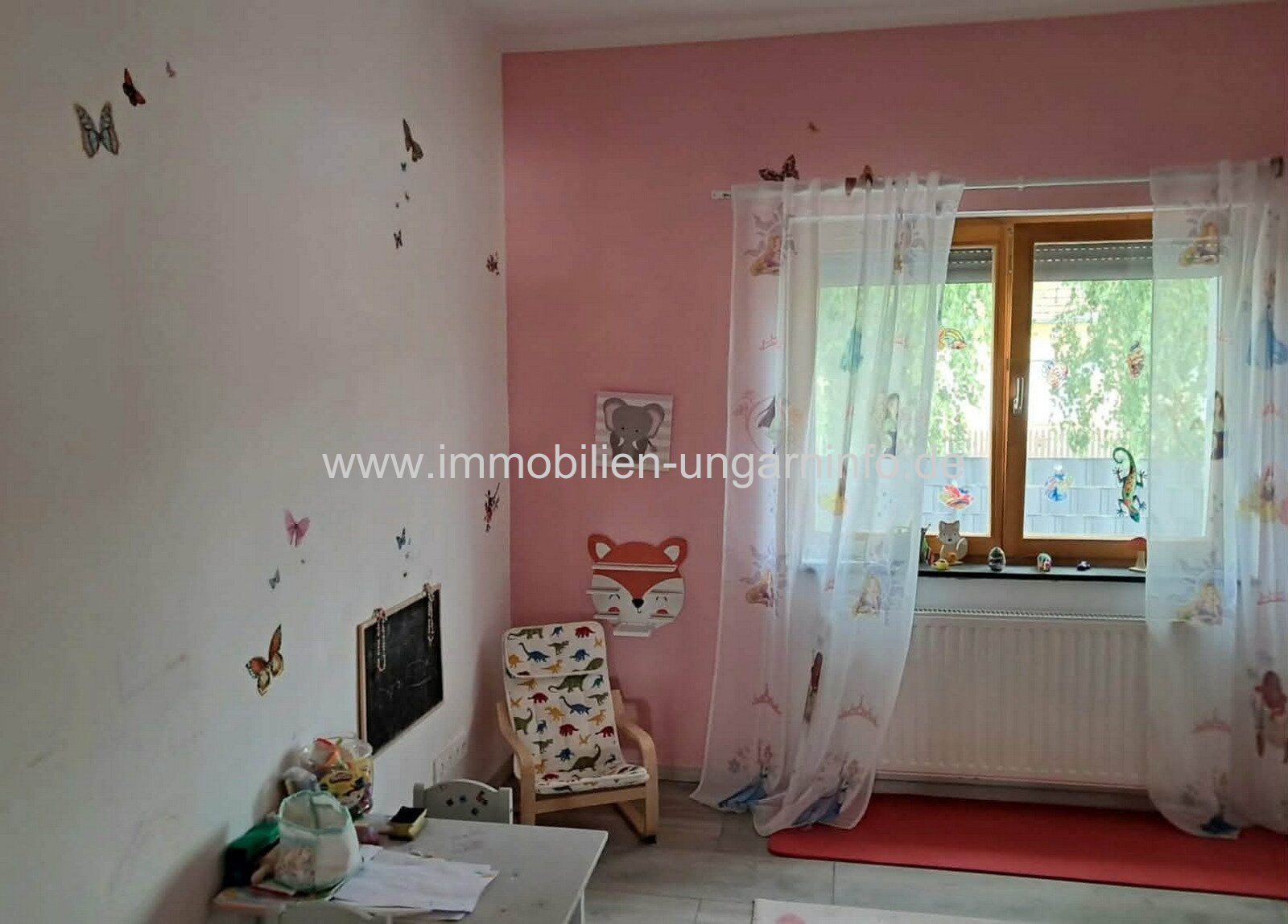 Komplett renoviertes Einfamilienhaus in Nemesvid mit ca. 9.000 m² Grundstück zu verkaufen
