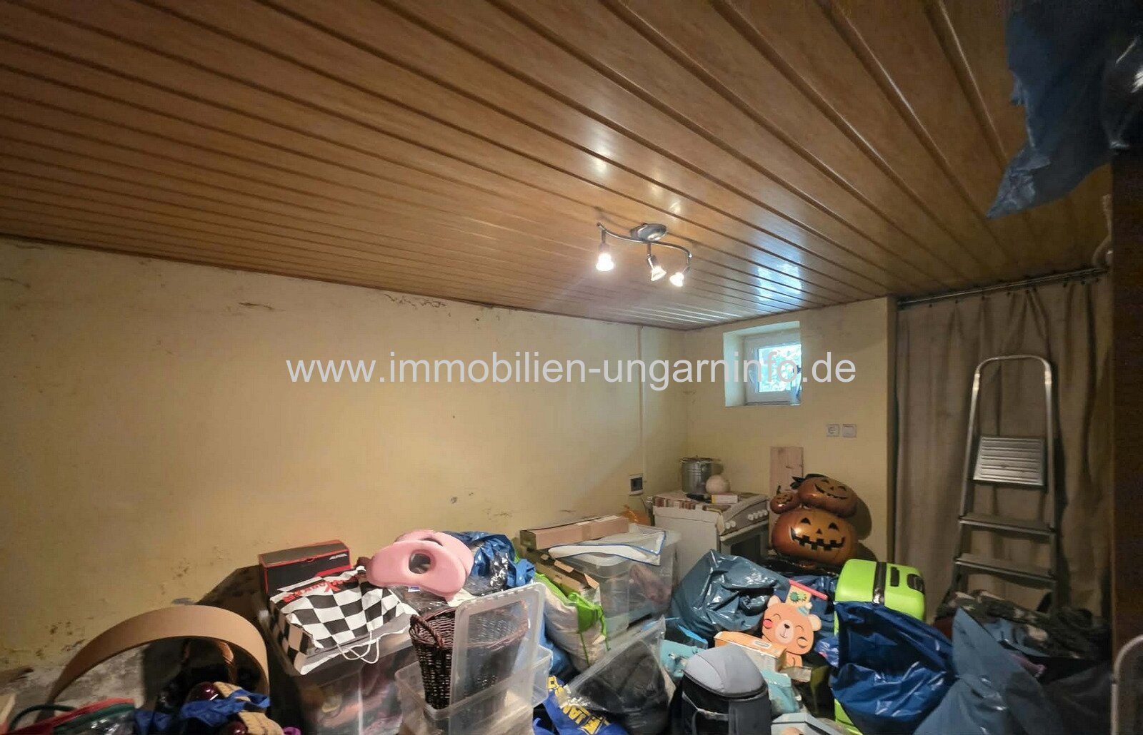 Einfamilienhaus mit großem Grundstück in Marcali zu verkaufen