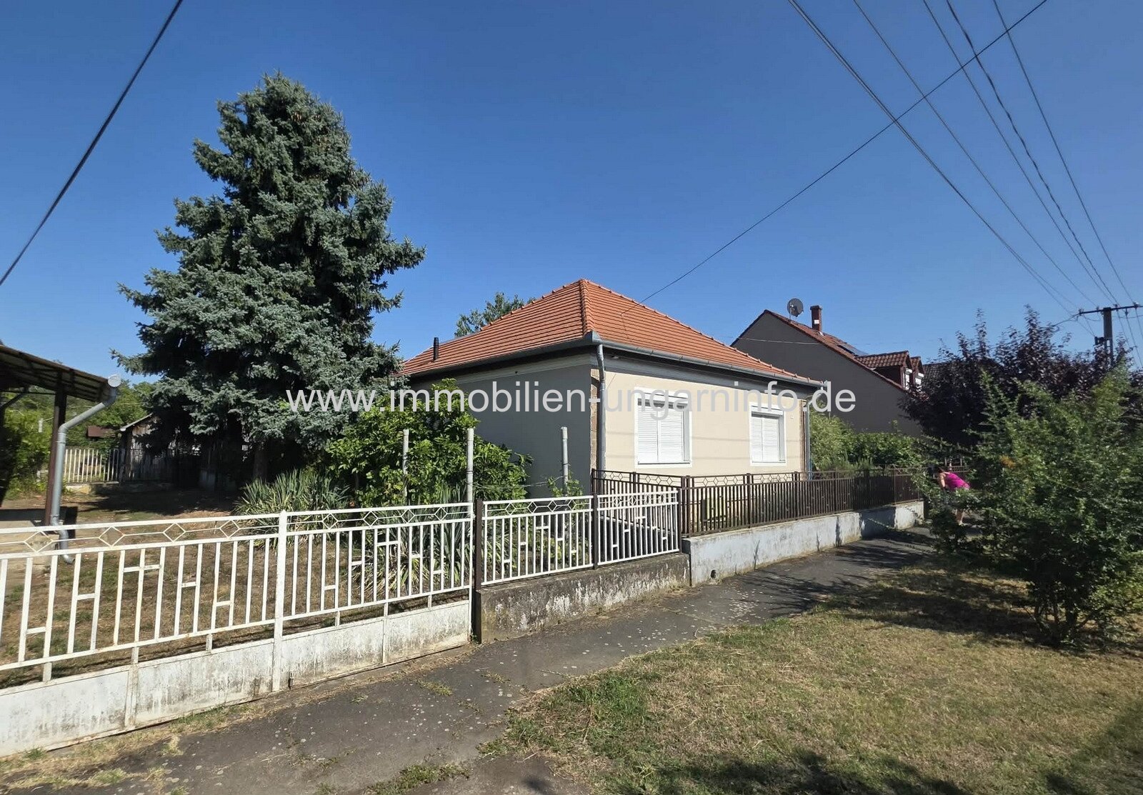 Einfamilienhaus mit großem Grundstück in Marcali zu verkaufen