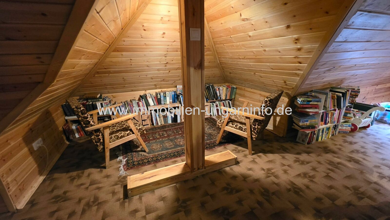 Einfamilienhaus mit 3 Apartments und Swimmingpool in Nikla zu verkaufen