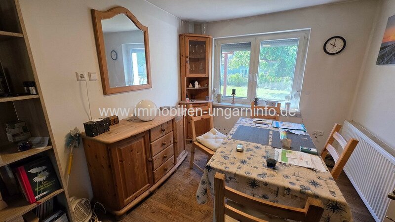 Einfamilienhaus mit großem Grundstück und einem kleinen Waldstück (20 km vom Plattensee entfernt)