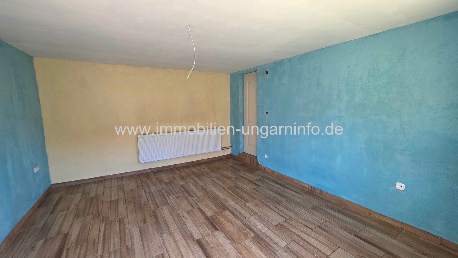 Einfamilienhaus mit großem Grundstück in Miháld zu verkaufen