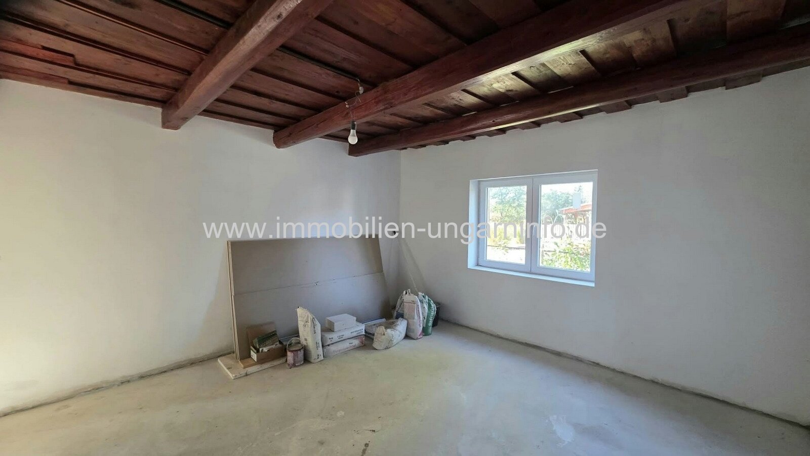 Einfamilienhaus in Tapsony, das derzeit renoviert wird, zu verkaufen