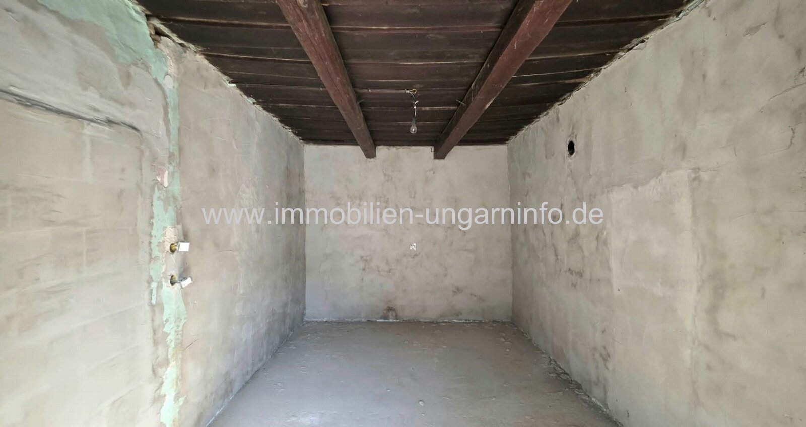 Einfamilienhaus in Tapsony, das derzeit renoviert wird, zu verkaufen