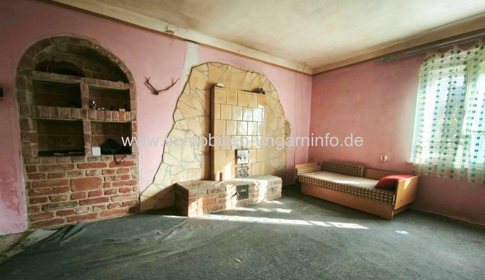 In der Nähe der kroatischen Grenze, in Zákányfalu, steht ein Einfamilienhaus zum Verkauf