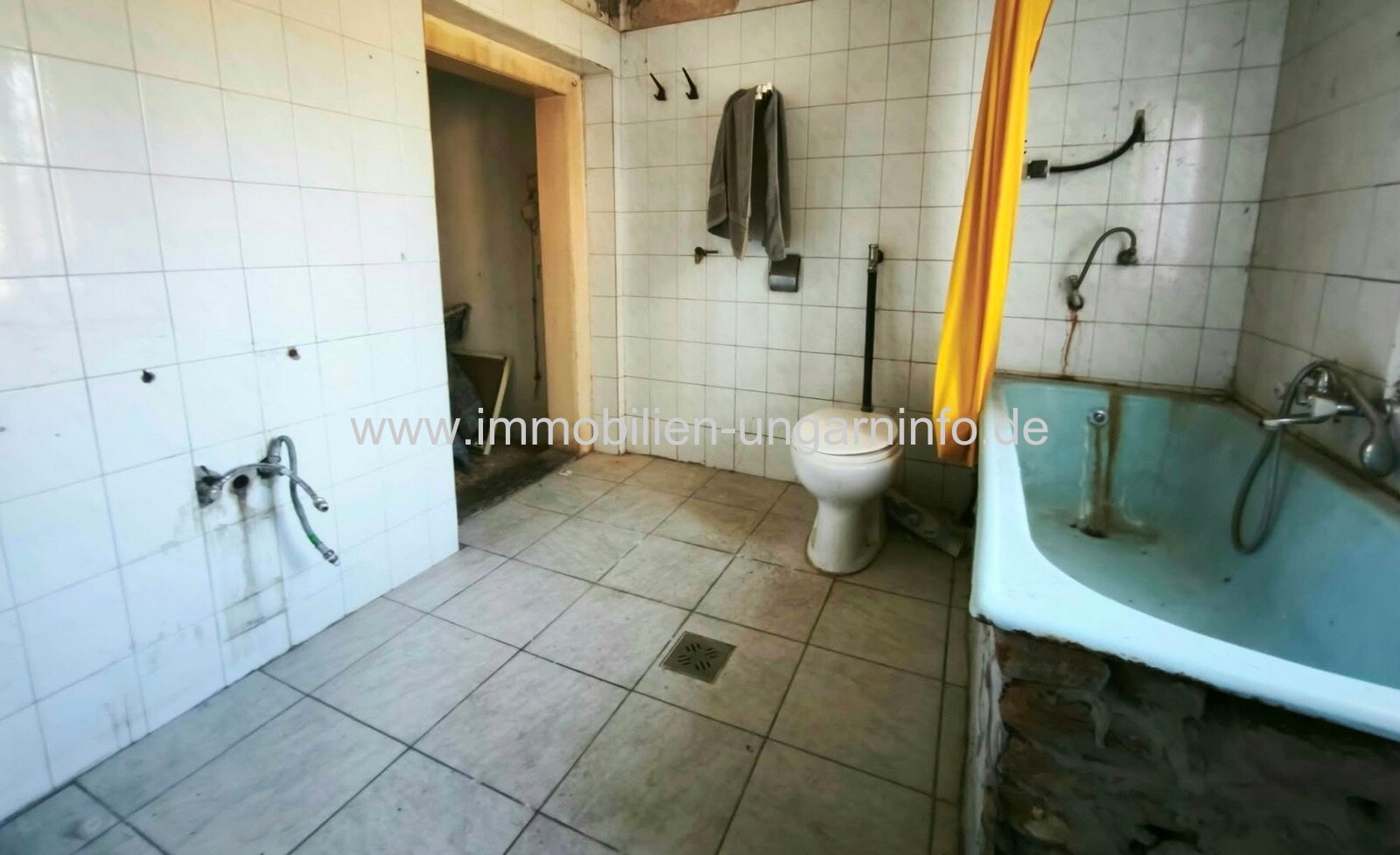 In der Nähe der kroatischen Grenze, in Zákányfalu, steht ein Einfamilienhaus zum Verkauf