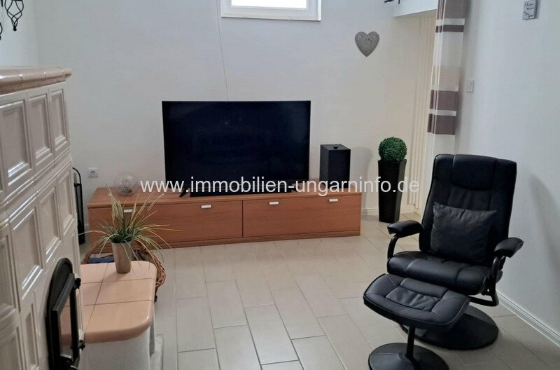 Top Zustand Einfamilienhaus in einer kleinen Stadt in der Nähe des Plattensees