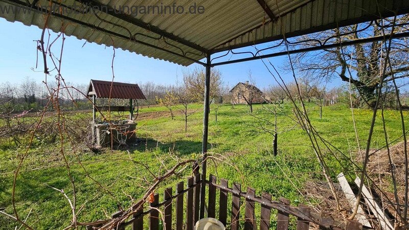 Keller/Presshaus in der Nähe des Plattensees mit Panoramablick zu verkaufen
