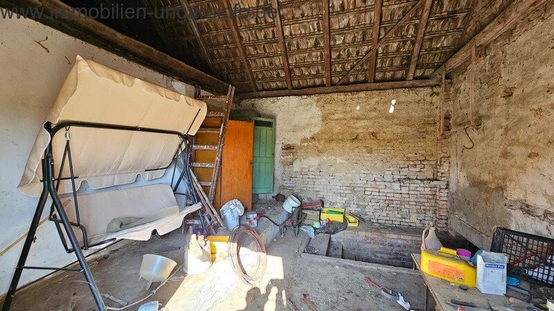 Keller/Presshaus in der Nähe des Plattensees mit Panoramablick zu verkaufen