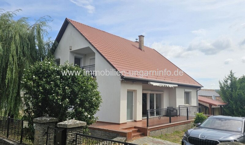 Somogy Vármegye: 14 km vom Balaton entfernt, mehrgenerationenfähiges Einfamilienhaus in ausgezeichnetem Zustand zu verkaufen 