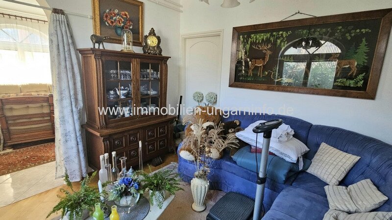 12 km südlich von Balaton 2-stöckiges Einfamilienhaus von deutschem Eigentümer zu verkaufen