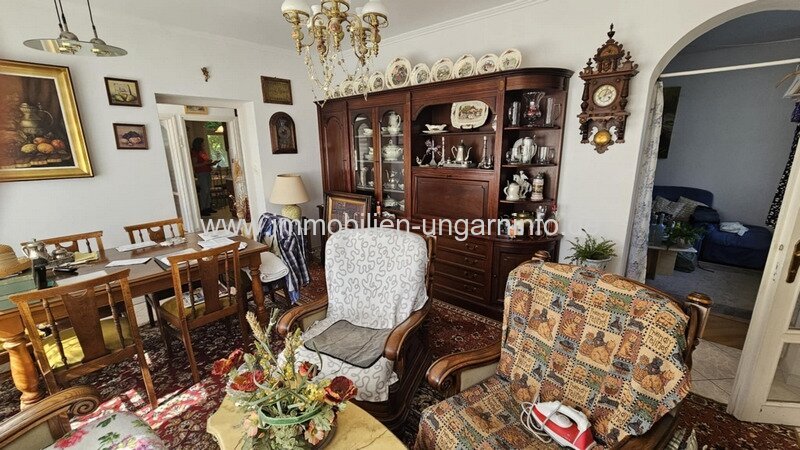 12 km südlich von Balaton 2-stöckiges Einfamilienhaus von deutschem Eigentümer zu verkaufen