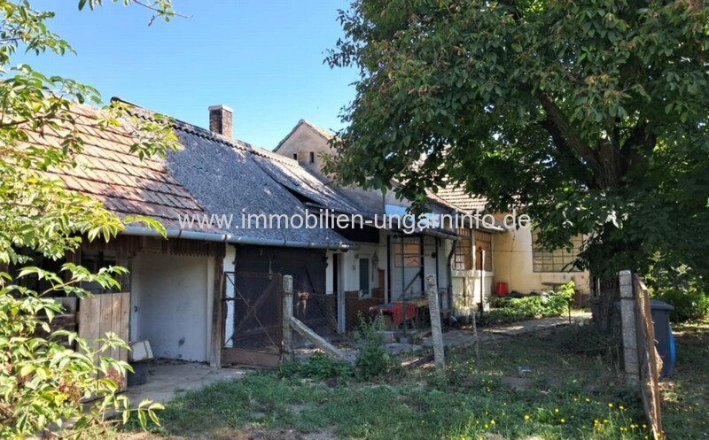 Familienhaus mit Nebengebäude und großem Grundstück im Komitat Somogy zu verkaufen