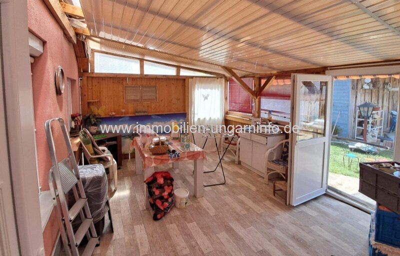 In Marcali, in der Nähe des Thermalbades, steht ein gut erhaltenes 3-Zimmer-Einfamilienhaus zum Verkauf