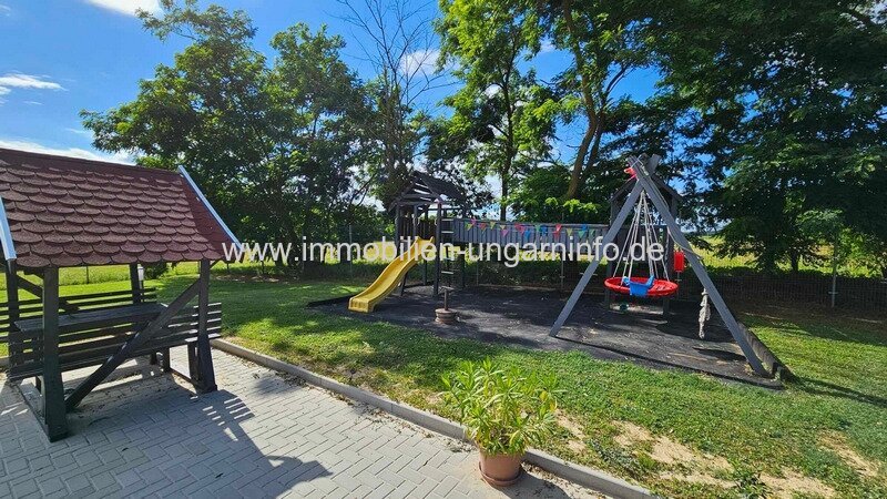 Waldhaus mit Appartements, Schwimmbad in der Nähe des Plattensees