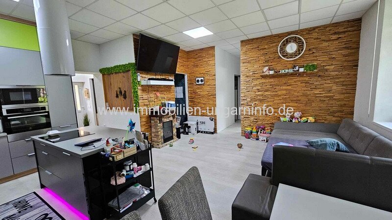 Waldhaus mit Appartements, Schwimmbad in der Nähe des Plattensees