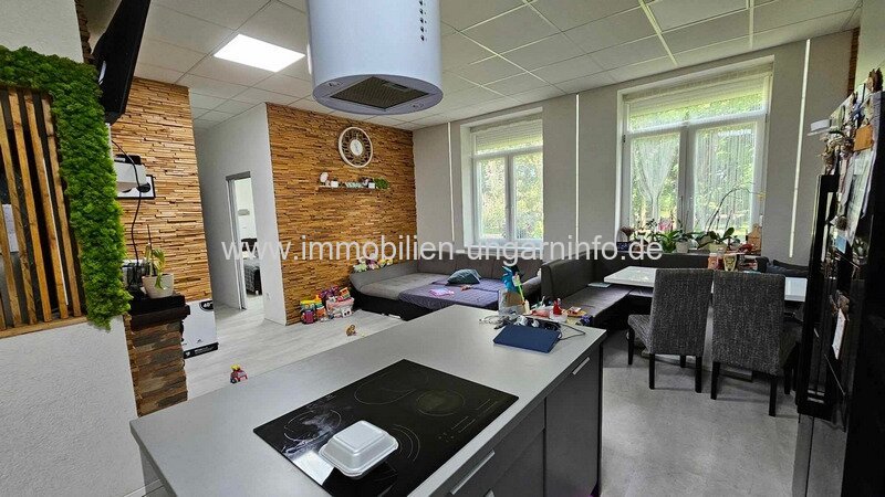 Waldhaus mit Appartements, Schwimmbad in der Nähe des Plattensees