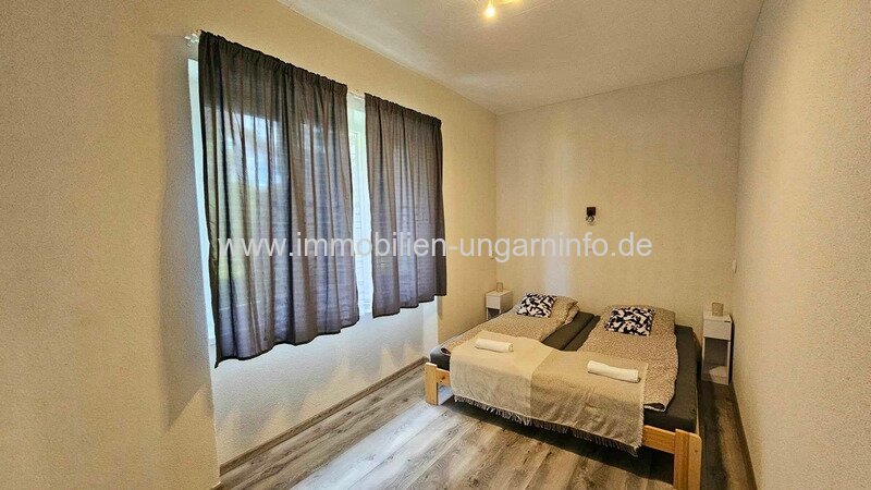 Waldhaus mit Appartements, Schwimmbad in der Nähe des Plattensees