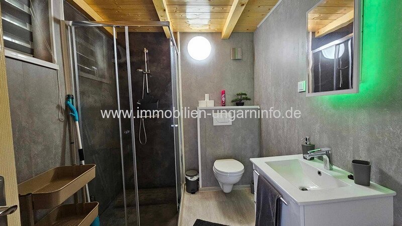 Waldhaus mit Appartements, Schwimmbad in der Nähe des Plattensees