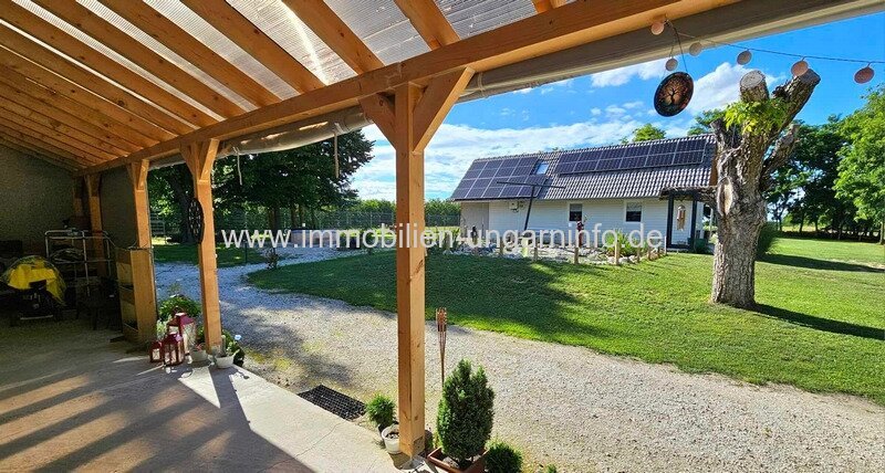 Waldhaus mit Appartements, Schwimmbad in der Nähe des Plattensees