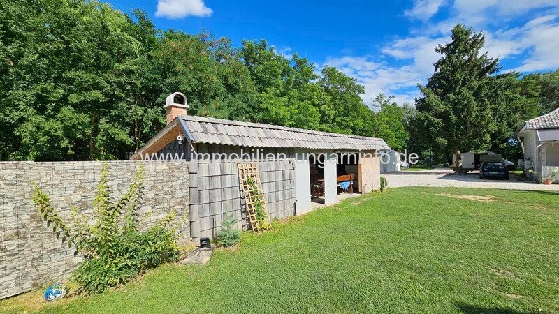 Waldhaus mit Appartements, Schwimmbad in der Nähe des Plattensees
