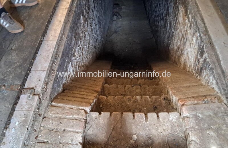 Weinkeller/Presshaus im Weinberg von Szigetvár zu verkaufen