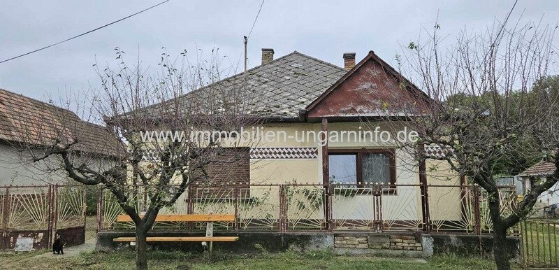 Einfamilienhaus mit großem Grundstück in der Nähe von Marcali zu verkaufen