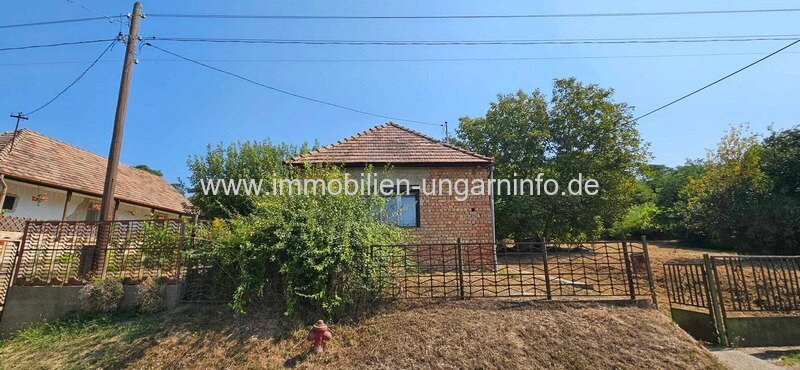 Von innen renoviertes Backsteinhaus im Balatongebiet zu verkaufen