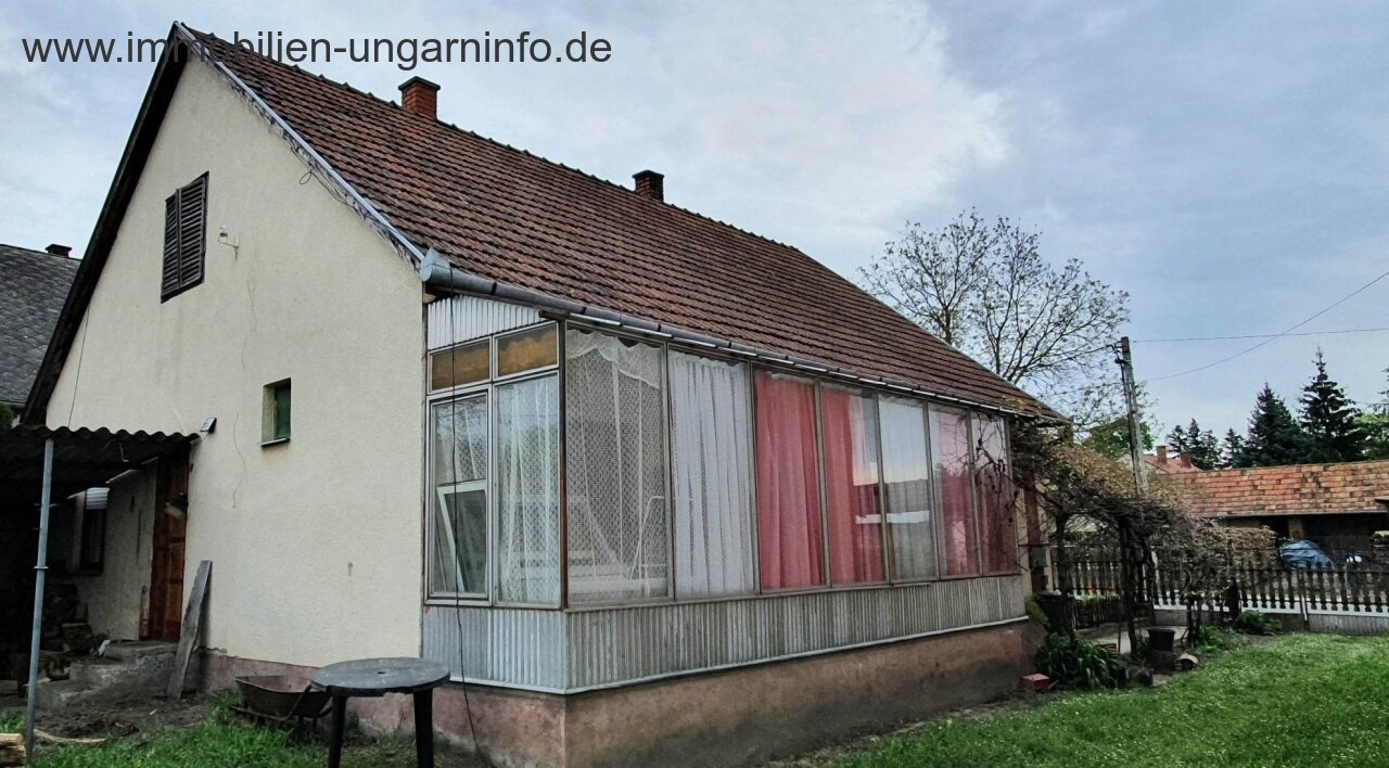 Családi ház a Balatontól 20 km-re