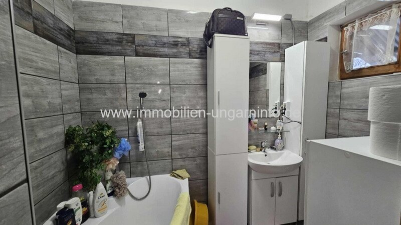 Kleines Stadtfamilienhaus zum Verkauf in Marcali