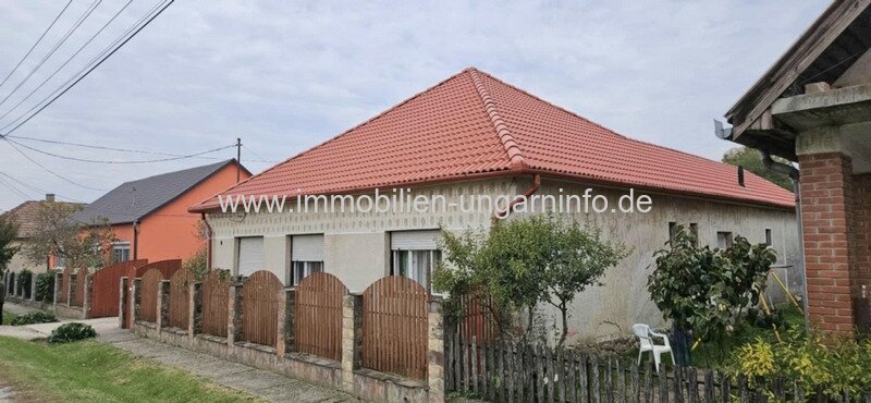 Einfamilienhaus in einer Kleinstadt im Kreis Somogy zu verkaufen