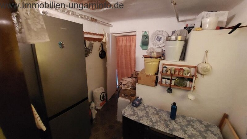 Einfamilienhaus mit 4 Schlafzimmern zu verkaufen in Kaposvár, ruhige Lage