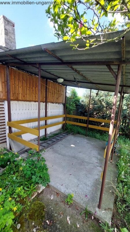 Einfamilienhaus mit 4 Schlafzimmern zu verkaufen in Kaposvár, ruhige Lage