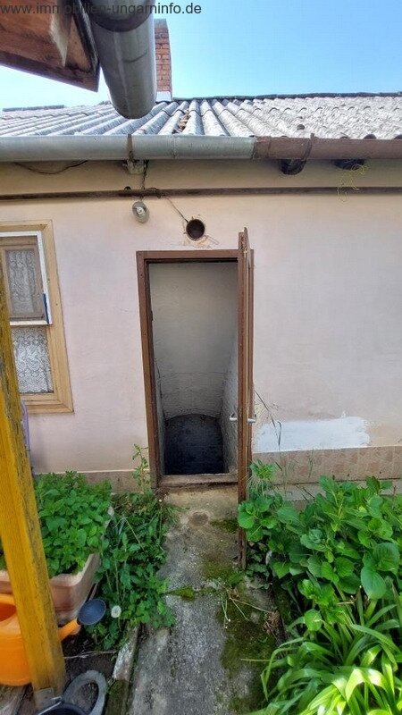 Einfamilienhaus mit 4 Schlafzimmern zu verkaufen in Kaposvár, ruhige Lage