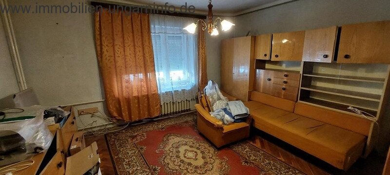 Einfamilienhaus in einer ruhigen Straße von Kaposvár zu verkaufen