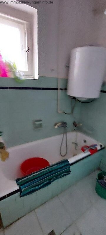 Einfamilienhaus in einer ruhigen Straße von Kaposvár zu verkaufen